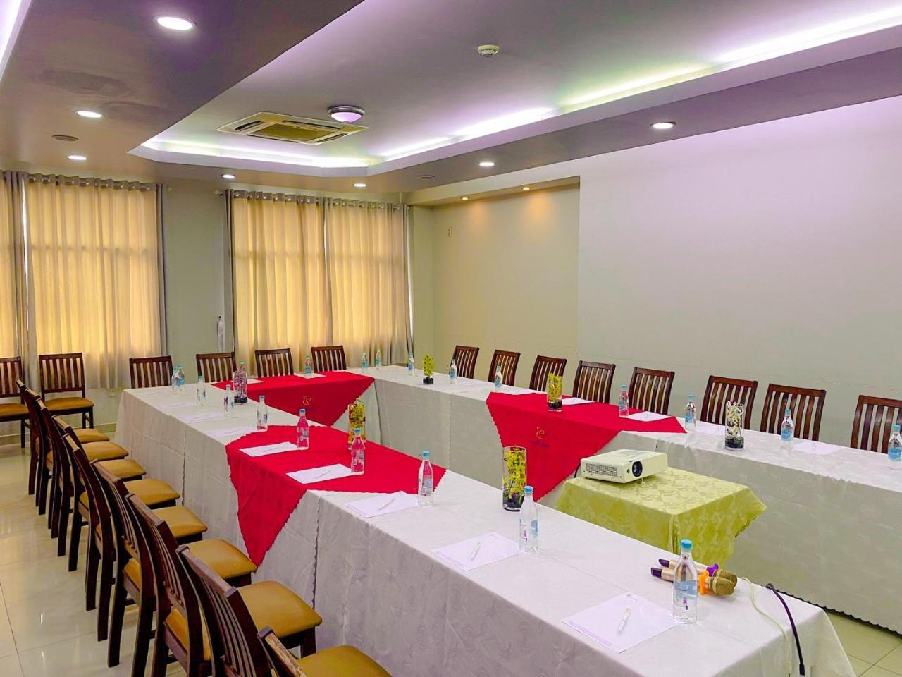 Hoa Binh 1 Hotel Long Xuyên Exteriér fotografie